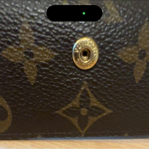 LOUIS VUITTON monogram Keychain w/card holder. Authentic markings. - Picture 9 of 9